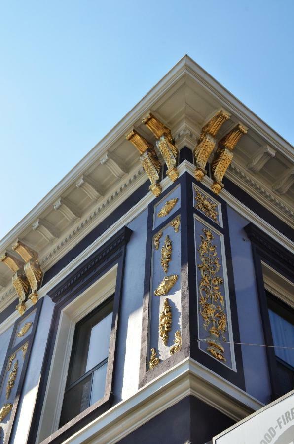 Trending Inn Oakland Bagian luar foto